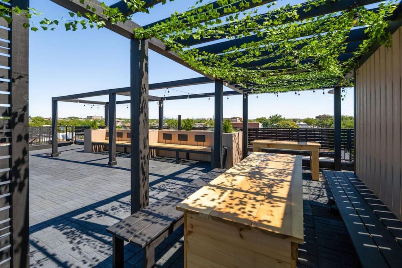 Appartement Nyc Skyline Views, Sauna & Rooftop - Romantic Escape At 
